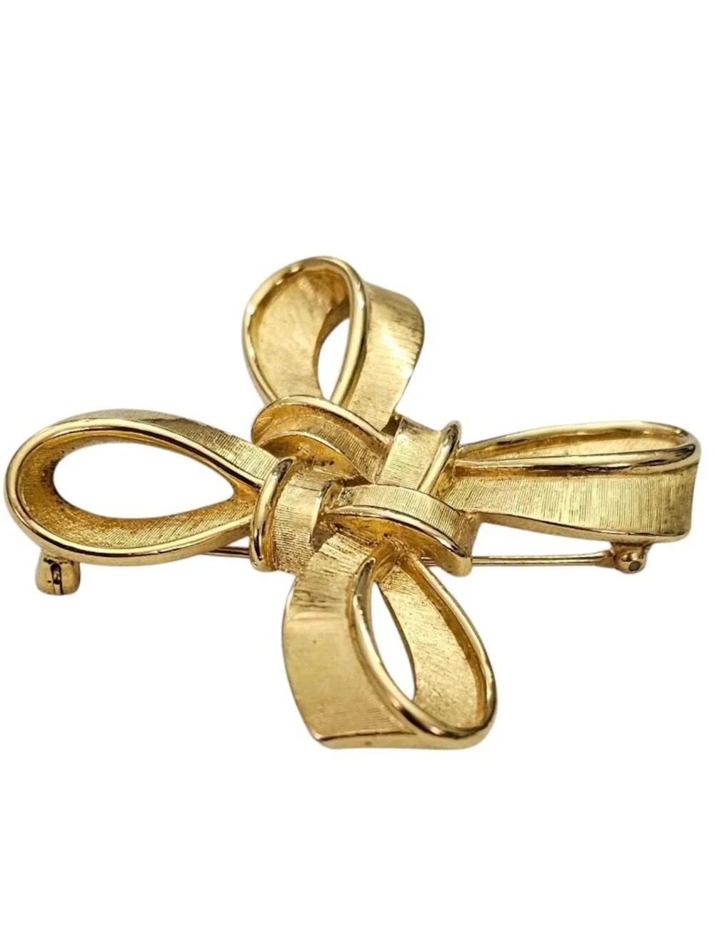 Trifari Gold Tone Maltese Cross Ribbon Brooch Signed, J109